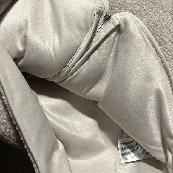 NWT ADIDAS WMNS FULL ZIP CROPPED FLEECE SIZE M - Picture 13 of 13